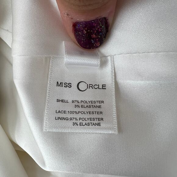 Miss Circle Junia Maxi Dress Corset Ruffles White Bridal - Picture 7 of 11